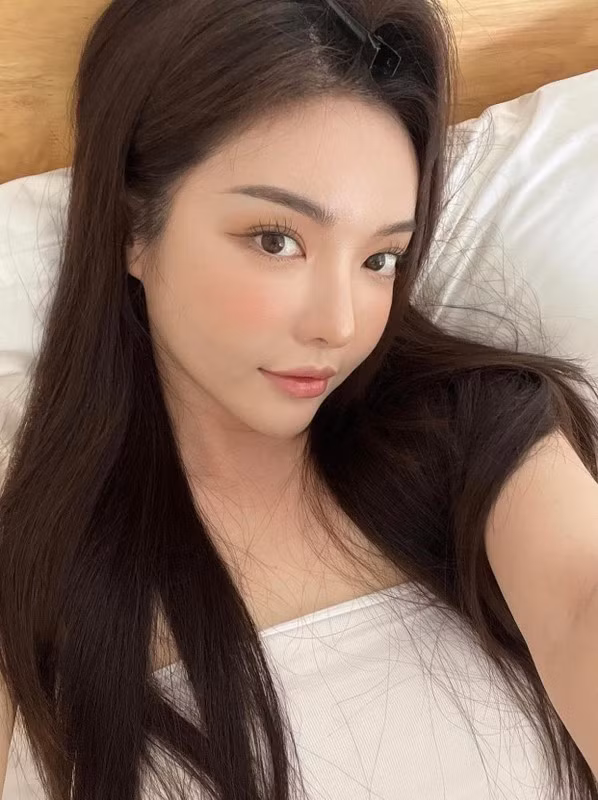 Không chỉ là người mẫu nội y tiếng tăm, mỹ nhân cũng nổi bật trong giới ulzzang (hot boy, hot girl) ở Hàn Quốc.