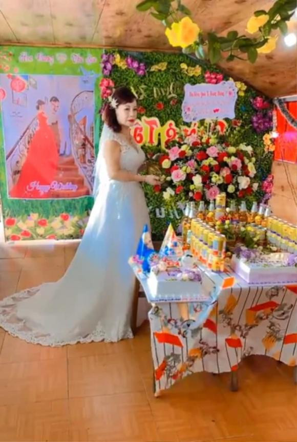 Điều mà mọi người không khỏi chú ý chính là nhan sắc của Thu Sao.