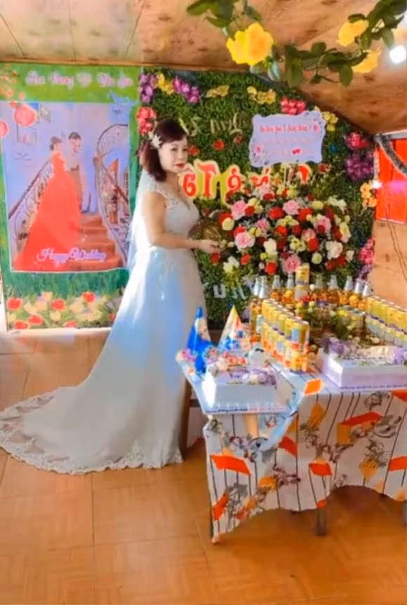 Điều mà mọi người không khỏi chú ý chính là nhan sắc của Thu Sao.