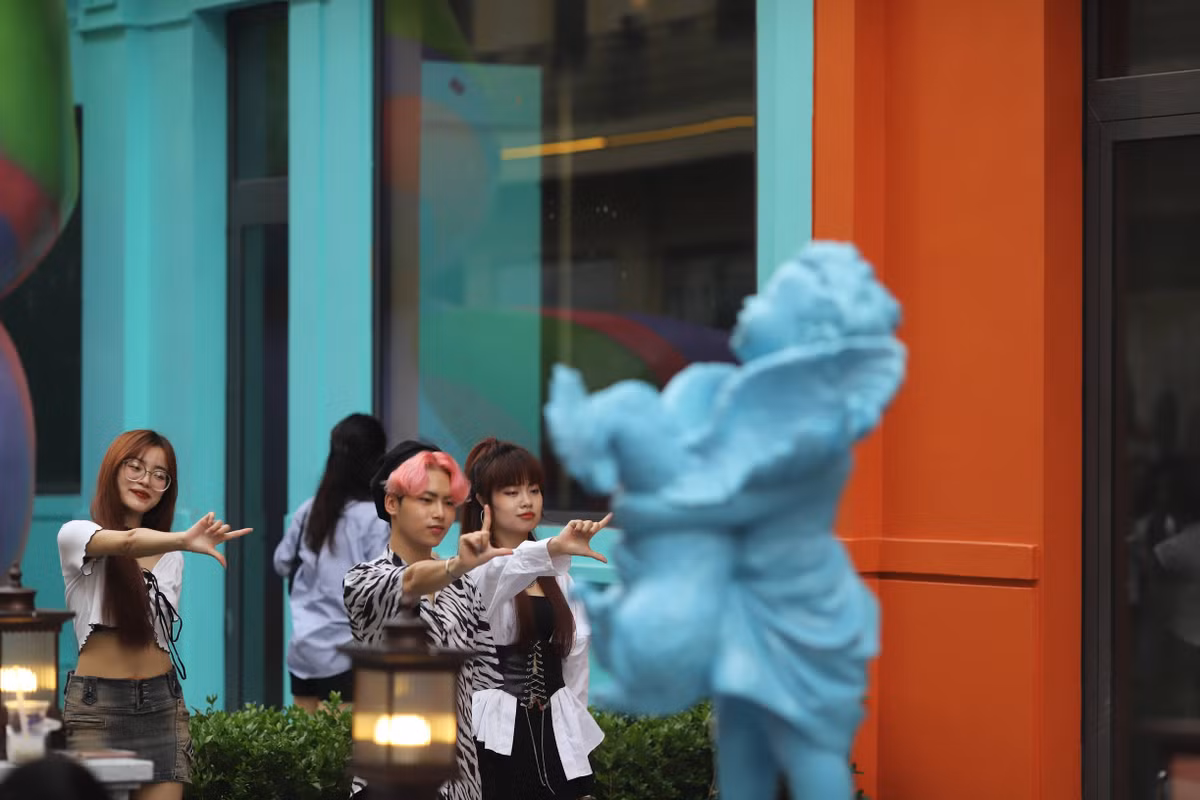 Từng góc phố đều được chăm chút kỹ lưỡng để tạo ra một khung cảnh trời Âu thật nhất.