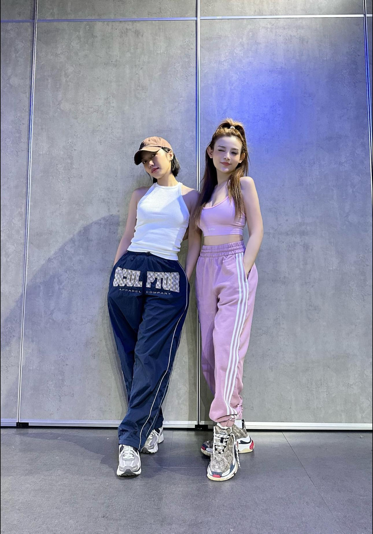 Có thể nói đây là lần hiếm hoi cựu hot girl Huyền Baby quay lại hoạt động nghệ thuật từ khi lấy chồng là doanh nhân đại gia năm 2013.