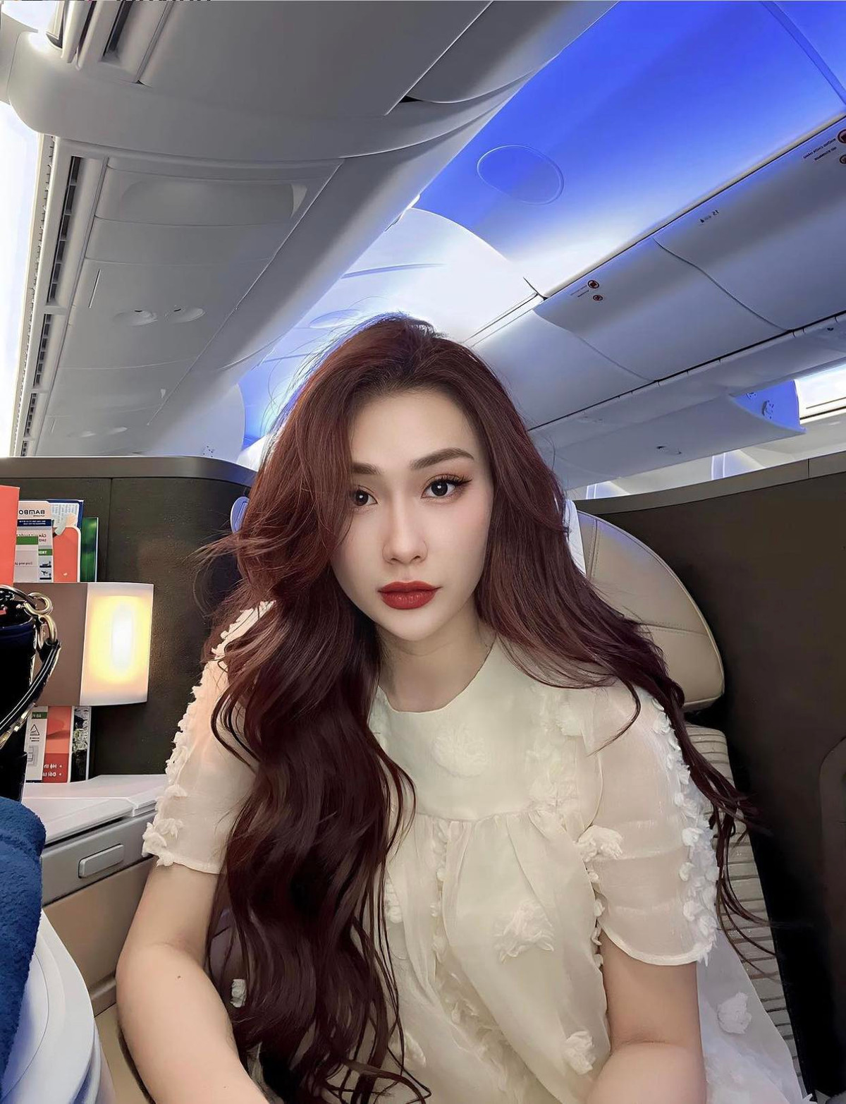 Đặc biệt, với lợi thế body chuẩn chỉnh, không chút mỡ thừa, Ngọc Ánh có thể biến hoá nhiều phong cách khác nhau. Thậm chí có những màn khoe dáng nóng bỏng làm ai nấy phải xuýt xoa. Ảnh: IGNV