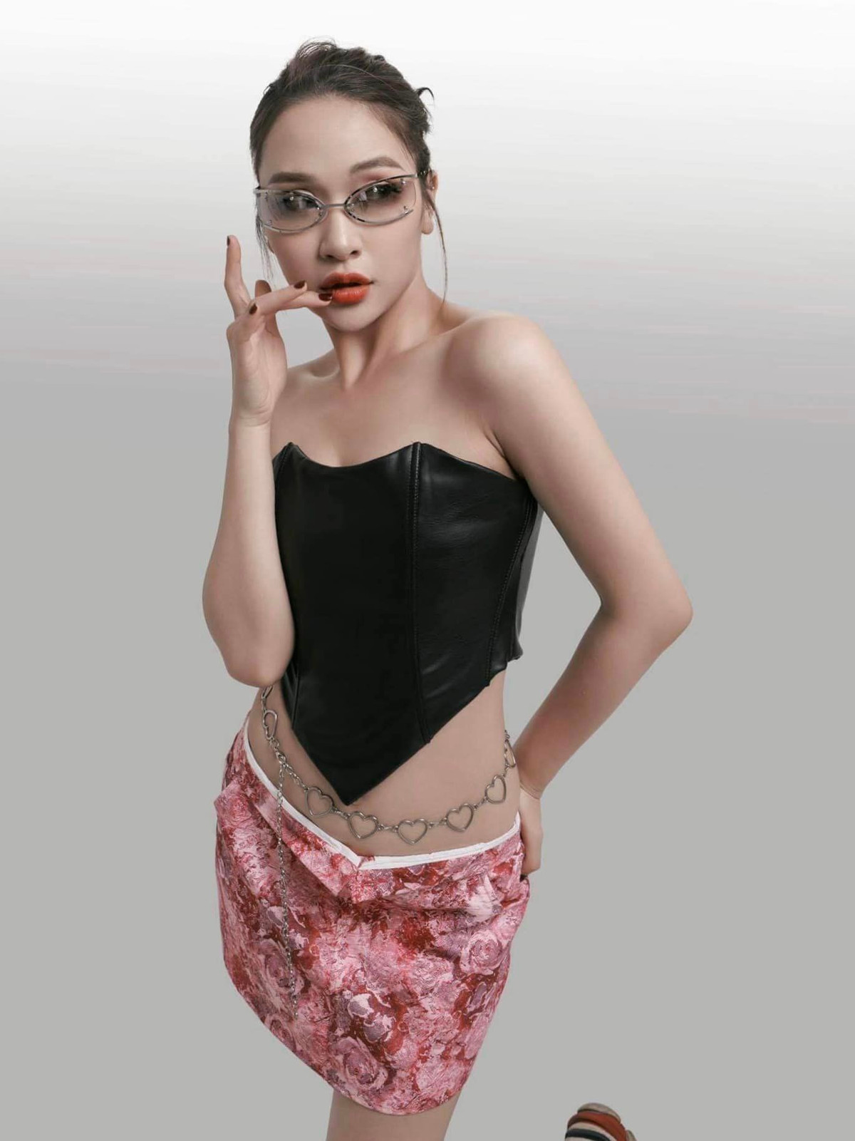 Mỗi khoảnh khắc cô đăng tải đều nhận về lượt like lớn.