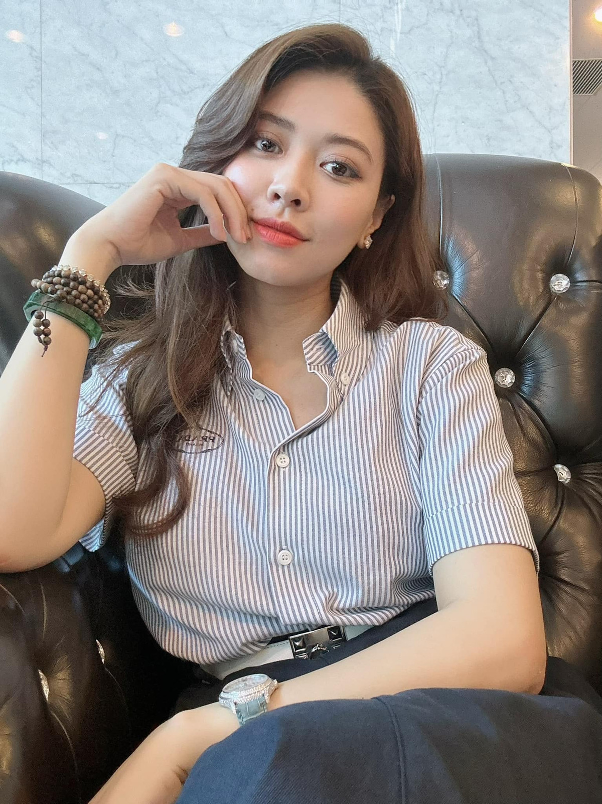 Sự thay đổi của Ngọc Trinh nằm ở chất lượng hình ảnh và khí chất sắc sảo, quyến rũ.