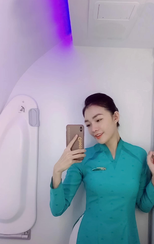 Dương Thu Thảo cũng là cô gái được mệnh danh là "Hoa khôi tiếp viên hàng không Vietnam Airline".