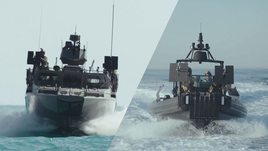 Xuồng tuần tra cao tốc BK-10DE có thể được chuyên chở bằng máy bay vận tải hạng nặng Ilyushin Il-76 Candid tới bất cứ nơi đâu trên khắp thế giới.