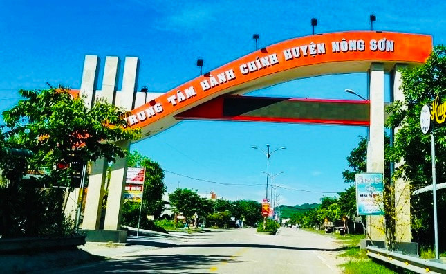 Quang Nam giam 1 huyen va 8 xa sau khi sap nhap-Hinh-2