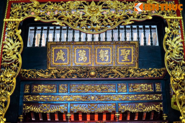 Sau nhiều trận chiến ác liệt, nghĩa quân không thể chống chọi được với cường địch. Bà Triệu đã tuẫn tiết trên núi Tùng khi mới tròn 23 tuổi.