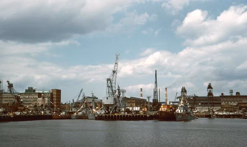 Toàn cảnh khu xưởng đóng tàu của hải quân Mỹ, tháng 7/1961. Ảnh: Dick Leonhardt Flickr.