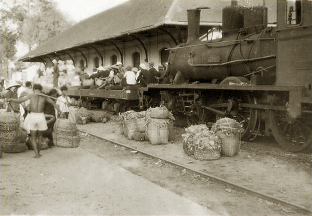 Ga Chợ Lớn năm 1948.