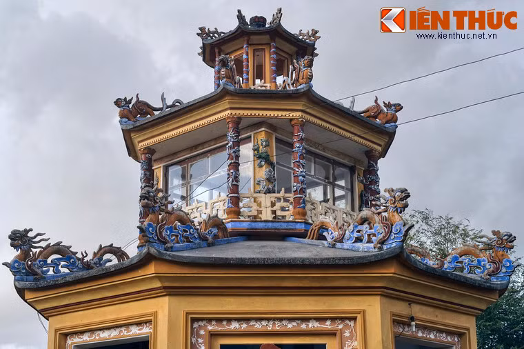 Tướng Võ Tánh đã nói: "Không thể được. Ta phụng mạng giữ thành này, nên thề với thành cùng sống chết. Nếu bỏ thành mà hèn nhát trốn lấy một mình, thì sau này còn mặt mũi nào trông thấy chúa thượng?".