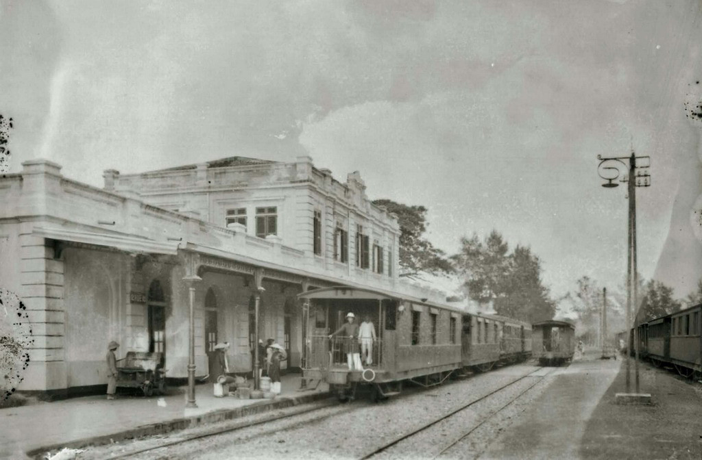 Ga Huế thập niên 1920.