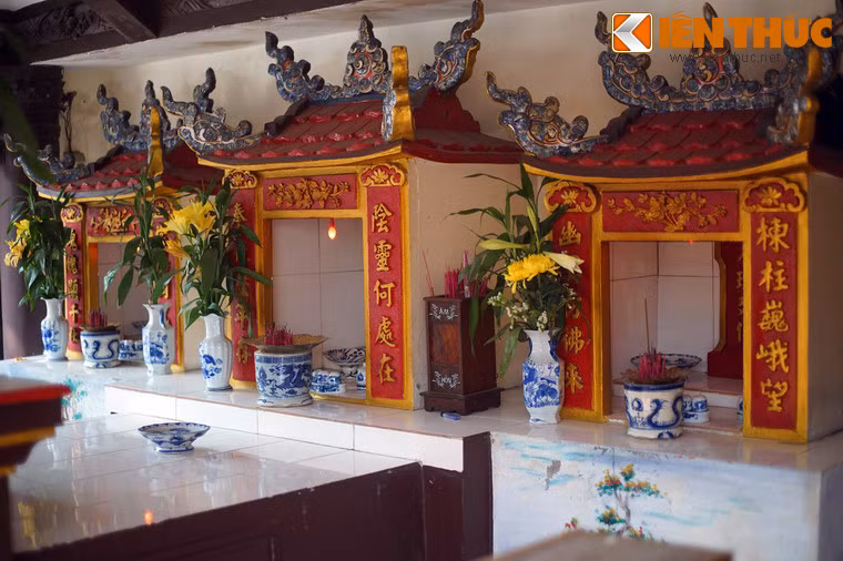 Để tưởng nhớ những người đã chết vì vận nước, người dân Huế đã quyên góp tiền của xây dựng miếu Âm Hồn và lấy ngày 23/5 Âm lịch là ngày huý kị “quảy cơm chung”.