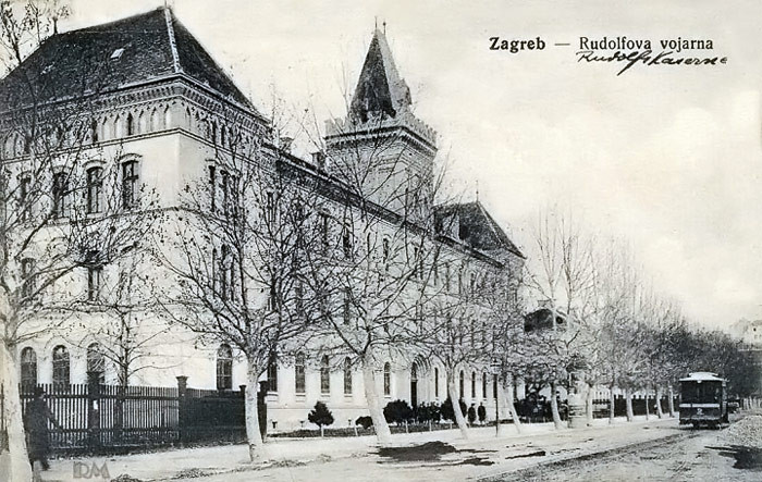 Tòa nhà chính của Doanh trại Rudolf, di tích lịch sử nổi tiếng ở Zagreb, 1889. Ảnh: Vintag.