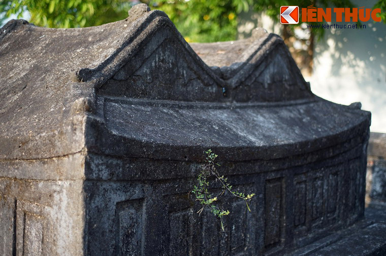 Ngoài các chức tước trên, cụ còn kiêm quản Ty đồ gia, cơ quan quản lý toàn bộ các công xưởng thủ công phục vụ xây dựng cung điện và vật dụng sinh hoạt của hoàng gia.