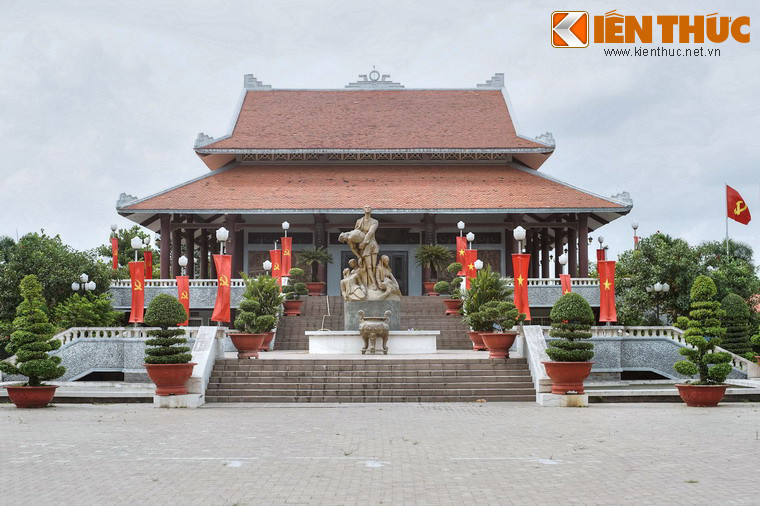 Đến năm 2009, đền tưởng niệm Bến Nọc được xây dựng để ghi nhớ sự kiện lịch sử đau thương này...