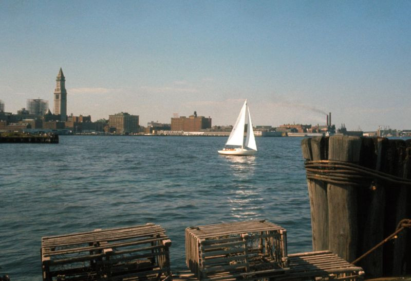 Cảng Boston tháng 9/1964. Ảnh: Dick Leonhardt Flickr.