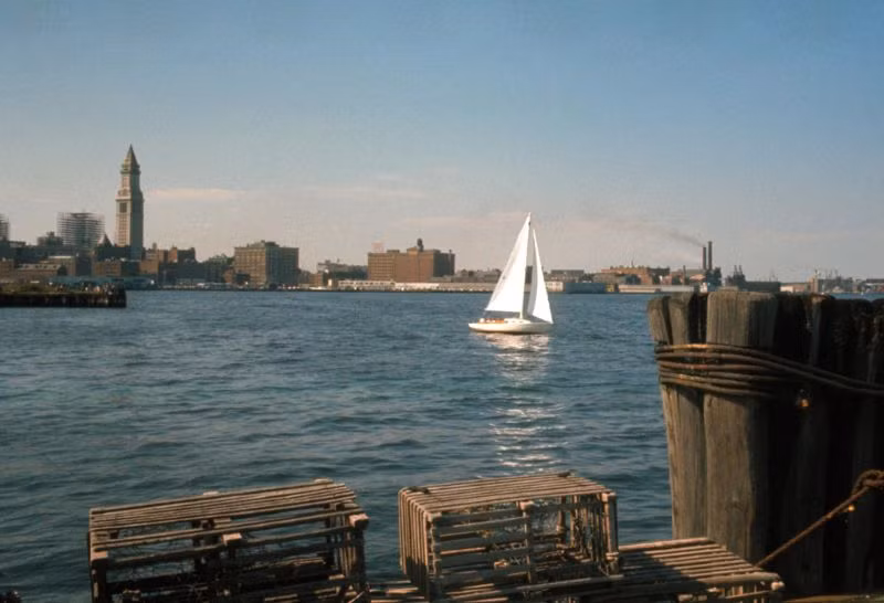 Cảng Boston tháng 9/1964. Ảnh: Dick Leonhardt Flickr.