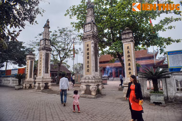 Trên bản đồ du lịch, đền Ông Hoàng Mười đã trở thành điểm đến không thể bỏ qua của du khách trong hành trình khám phá xứ Nghệ.