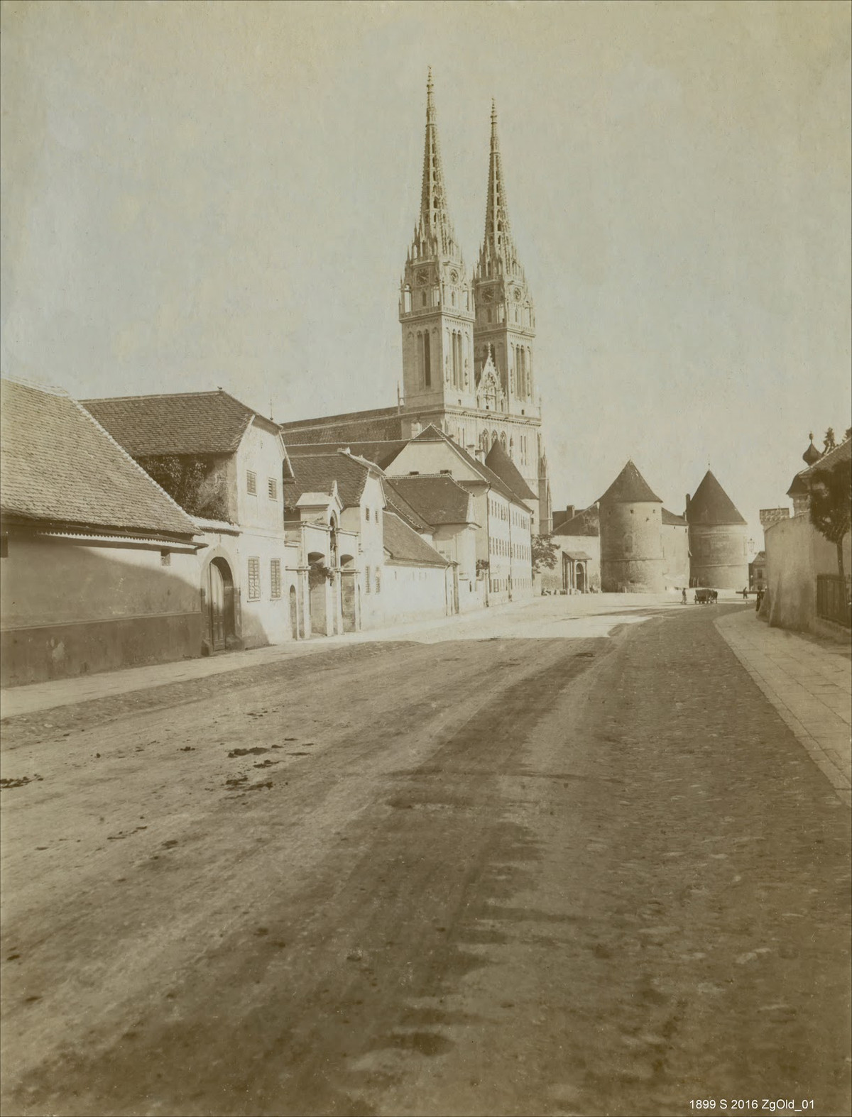 Nhà thờ chính tòa Kaptol, khoảng năm 1899. Ảnh: Vintag.