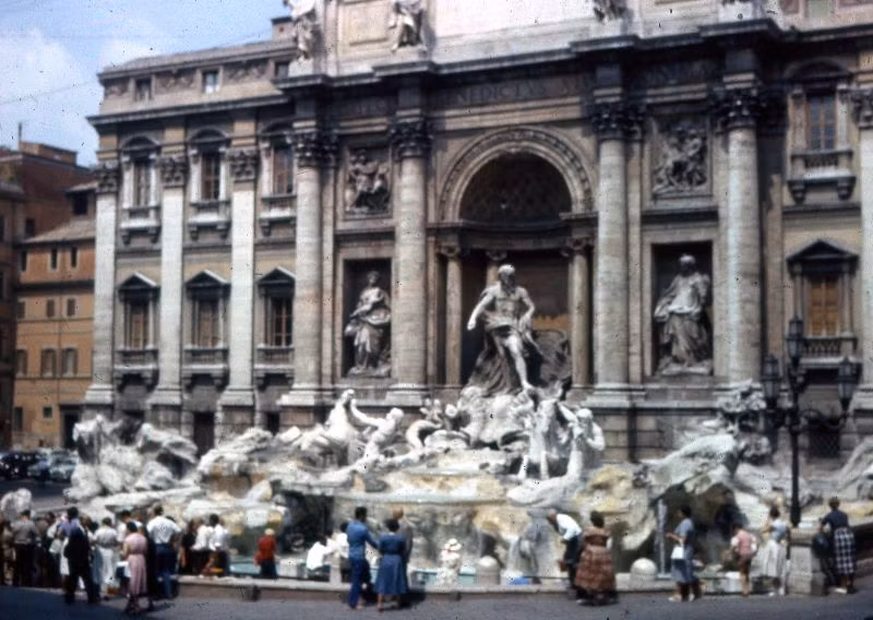Đài phun nước Trevi ở Rome. Ảnh: Fraser Pettigrew Flickr.