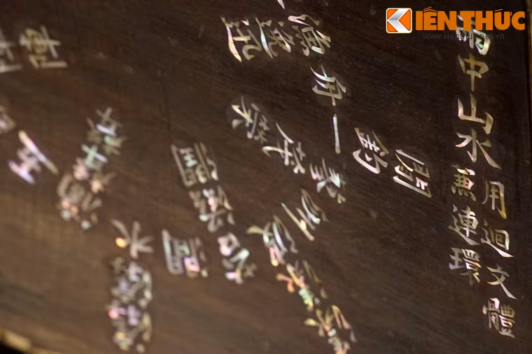 Năm 1998, Giáo sư Nguyễn Tài Cẩn tìm thêm 64 cách nữa, tức là tới 128 bài trên một bài thơ.