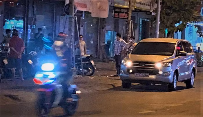  Triệt phá đường dây đánh bạc hơn 1.000 tỷ đồng: Ngày 30/11, Công an tỉnh Sóc Trăng cho biết vừa triệt phá đường dây đánh bạc khủng xảy ra trên địa bàn. Theo đó, Đường dây đánh bạc qua mạng này có hàng chục nghi can hoạt động khoảng nửa năm với quy mô lên đến hơn 1.000 tỷ đồng.