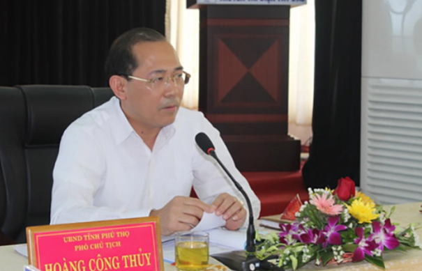 Vào tháng 9/2012, ông Hoàng Công Thủy được bầu làm Phó Chủ tịch UBND tỉnh Phú Thọ nhiệm kỳ 2011-2015. Năm 2016, tại kỳ họp lần thứ nhất HĐND tỉnh Khóa XVIII, ông tái đắc cử chức vụ Phó Chủ tịch UBND tỉnh Phú Thọ, nhiệm kỳ 2016-2021. 