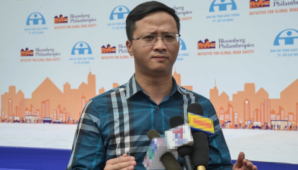 Trước khi được bổ nhiệm làm Chánh Văn phòng Bộ GTVT kiêm Vụ trưởng, Chánh Văn phòng Ban cán sự Đảng Bộ GTVT, ông Dũng đã từng kinh qua các chức vụ như Phó Chánh Văn phòng Ủy ban An toàn giao thông Quốc gia (6/2014 - 6/2019), 