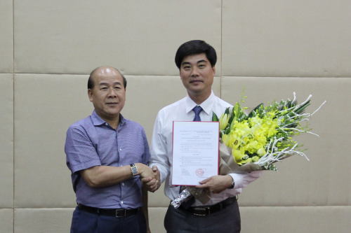 Từ năm 1993 - 2005, ông Đức làm việc tại cụm cảng hàng không sân bay miền Bắc; từ tháng 6/2005, làm chuyên viên của Vụ Tổ chức cán bộ (Bộ GTVT); từ tháng 2/2014, ông Nguyễn Trí Đức giữ chức Phó Chánh văn phòng Bộ GTVT và đã đảm nhiệm vị trí Chánh Văn phòng Bộ GTVT gần 2 nhiệm kỳ (từ năm 2016). 