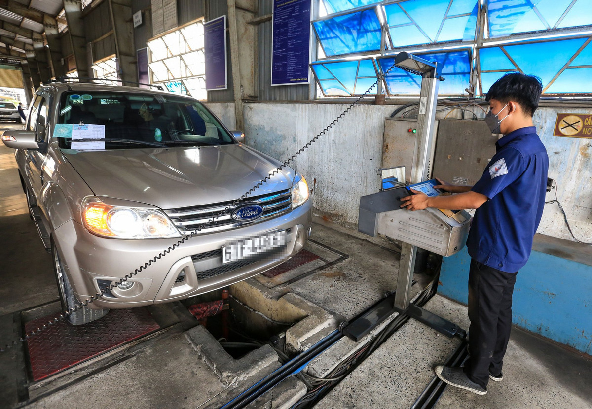 Bo GTVT trinh Chinh phu giai phap go kho khan cho dang kiem