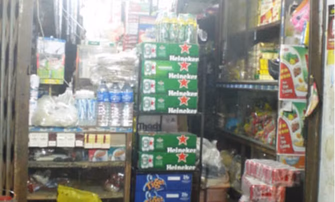 Xac nguoi phu nu song mot minh to toi ac ga hang xom nat ruou