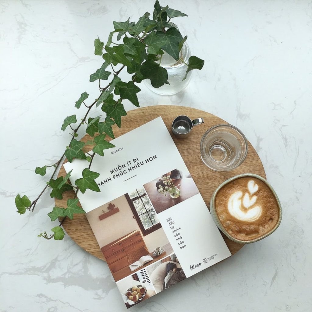 Sau khi đã đi một vòng để dọn dẹp, tác giả cuốn sách đưa ra các phương thức tối giản cho ngôi nhà.