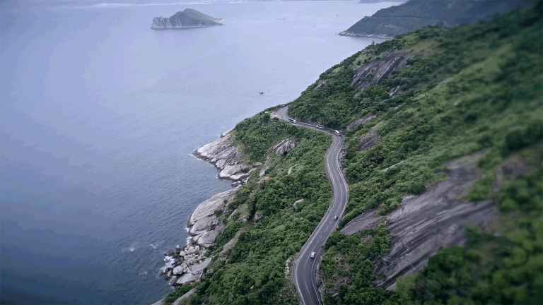 Sử cũng chép rằng, khi vua Lê tiến vào Nam đã phải dừng chân tại đèo Cả vì địa hình hiểm trở không cho phép đi tiếp. Ông dựng một cứ địa nhỏ tại Phú Yên đặt tên là Hoa Anh.