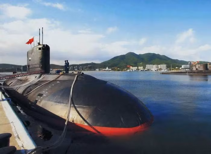 Tàu ngầm được khởi đóng vào tháng 9/2018 và dự kiến bàn giao cho hải quân Thái Lan giữa năm 2023.