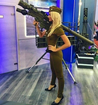 Theo Tư lệnh Lực lượng Phòng không Nga, Thượng tướng Andrei Serdyukov, tất cả các lực lượng phòng không Nga đã được thay máu bằng Verba - dòng tên lửa phòng không vác vai (MANPADS) có thể diệt gọn máy bay tàng hình, tên lửa hành trình... "Chúng tôi đã hoàn tất phân phát các hệ thống tên lửa phòng không vác vai 9K333 Verba thế hệ thứ tư. Cho đến nay, tất cả các đơn vị phòng không Nga đều được cấp vũ khí này", ông Serdyukov cho biết.