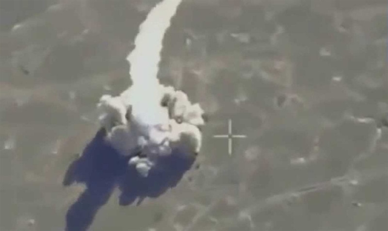 Đặc biệt là tại vị trí mà người Nga tập kết các xe chiến đấu của Iskander và chỉ che phủ bằng lưới ngụy trang trước đó đã xuất hiện một dãy nhà kho có mái vòm che kiên cố.