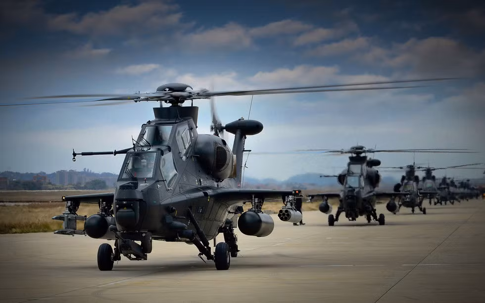 Hiện nay, Trung Quốc đang sản xuất loạt đối với loại trực thăng tấn công này và đã biên chế được một số đơn vị Z-10 sẵn sàng chiến đấu.