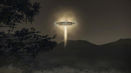 Một số nhân chứng kể rằng đã nhìn thấy những vật thể và ánh sáng lạ xuất hiện trên bầu trời thuộc khu vực Biển Quỷ.