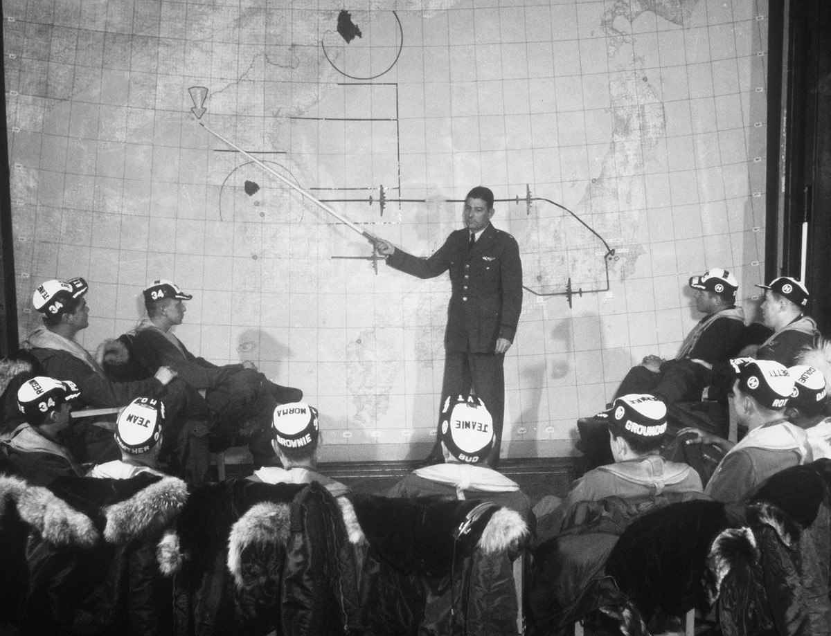 5 người còn lại, bao gồm cả người phụ trách vũ khí là Đại úy Theodore Schreier không được tìm thấy. Về sau, những người này được tuyên bố đã thiệt mạng.