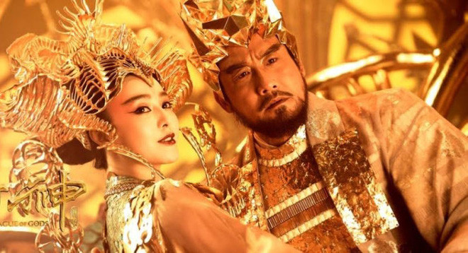 Dưới thời nhà Thương, Đát Kỷ và Trụ Vương là hai tên tuổi lớn làm "khuynh đảo" triều chính. Nguyên do là bởi Đát Kỷ dùng nhan sắc và mưu kế khiến Trụ Vương si mê.