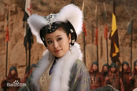 Sau đó, Đát Kỷ còn lợi dụng sự sủng ái của Trụ Vương tác oai tác quái và trả thù tàn bạo những phi tần dám bày mưu hãm hại mình.