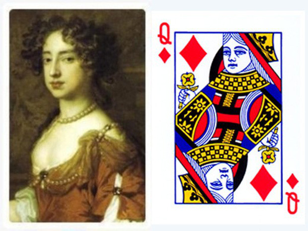 Lá bài Q rô là hoàng hậu Rachel. Bà được biết đến là vợ thứ hai của Jacob, tổ tiên của người Do Thái.