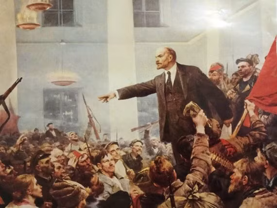 Khi Sa hoàng cuối cùng của Nga bị lật đổ, Kaplan được ân xá. Sau khi được thả tự do, Kaplan gia nhập đảng Cách mạng Xã hội chủ nghĩa (SR) và nhen nhóm ý định ám sát Lenin để chống phá đảng Bolshevik. Với tội mưu sát Lenin, Kaplan bị xử bắn vào ngày 3/9/1918.