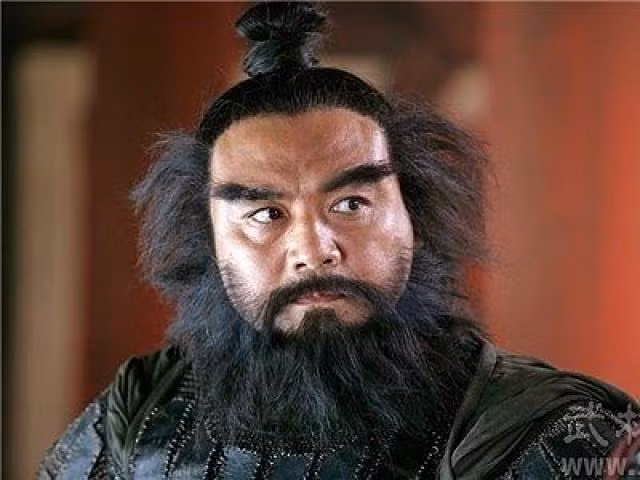 Theo tác phẩm Tam quốc diễn nghĩa, Trương Phi được mô tả là võ tướng có thân hình to lớn, dung mạo oai phong, tính cách bộc trực và nóng nảy. Trương Phi là người trượng nghĩa, căm ghét cái ác và hết lòng tin tưởng, ủng hộ anh em.