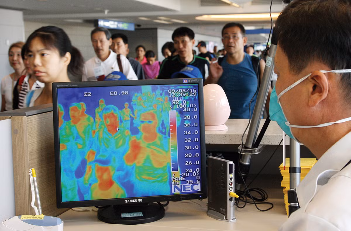 Kể từ khi phát hiện dịch bệnh, cơ quan chức năng tại Việt Nam đã triển khai quyết liệt các biện pháp phòng chống, dịch cúm A H1N1.