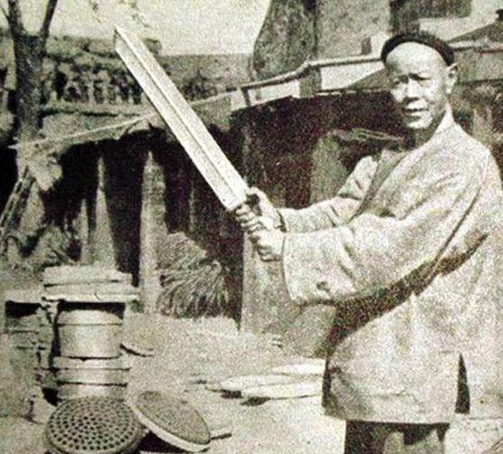 Sau nhiều năm làm công việc đao phủ, một số người cảm thấy bất an, lo lắng, day dứt thậm chí hối hận khi tước đi tính mạng của nhiều tử tù. video: Tử hình kẻ sát hại nữ sinh đại học Sân khấu Điện ảnh (nguồn: VTC9)