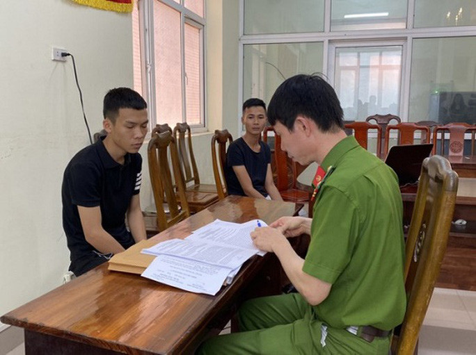 Hoc sinh lop 12 hack Facebook chiem doat 10 ty: Xu sao?