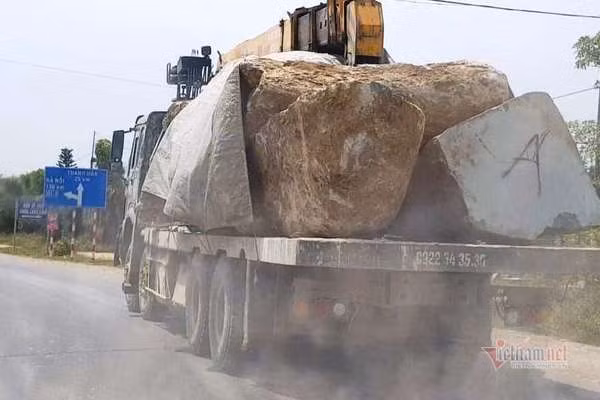 CSGT Thanh Hoa ap tai xe 