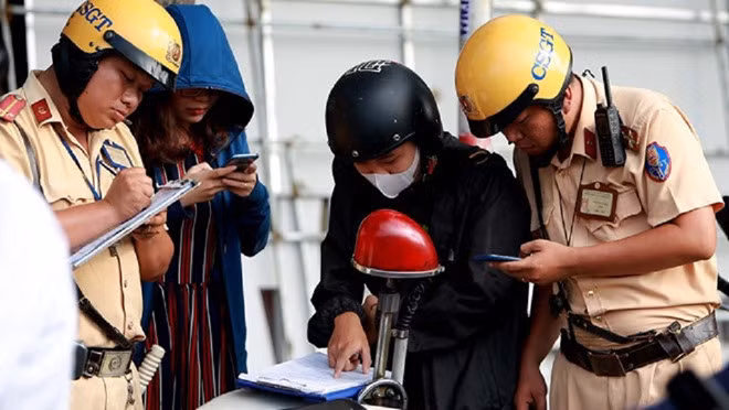 Các thiết bị giám sát cảnh sát giao thông làm nhiệm vụ sẽ bao gồm hệ thống camera giám sát lắp đặt trên mọi tuyến đường, camera hành trình, loại đeo trên người cảnh sát và camera cầm tay.